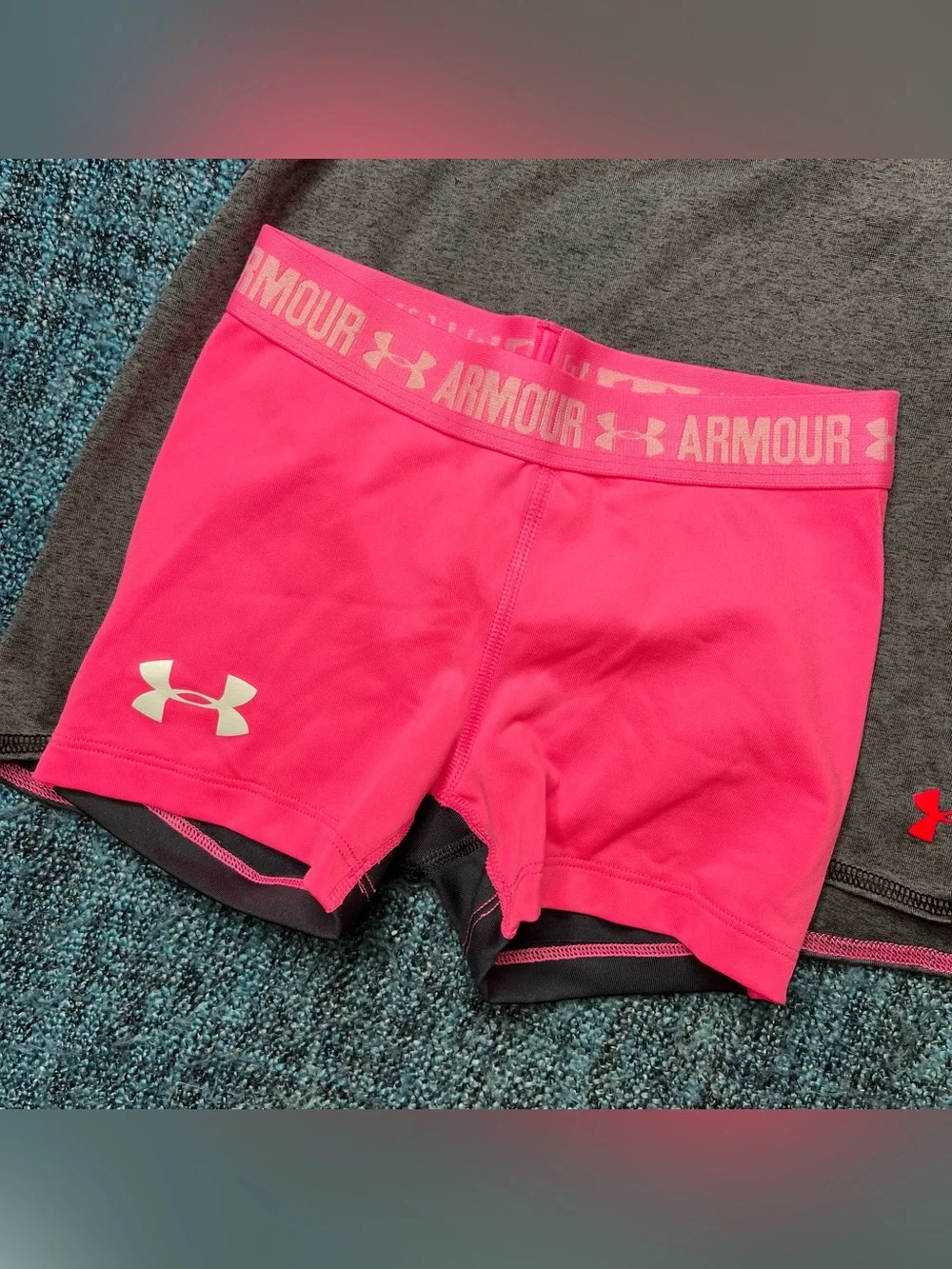 Under Armour Youth Girl's Athletic Bundle Tank Top Sports Bra Shorts Pink Small